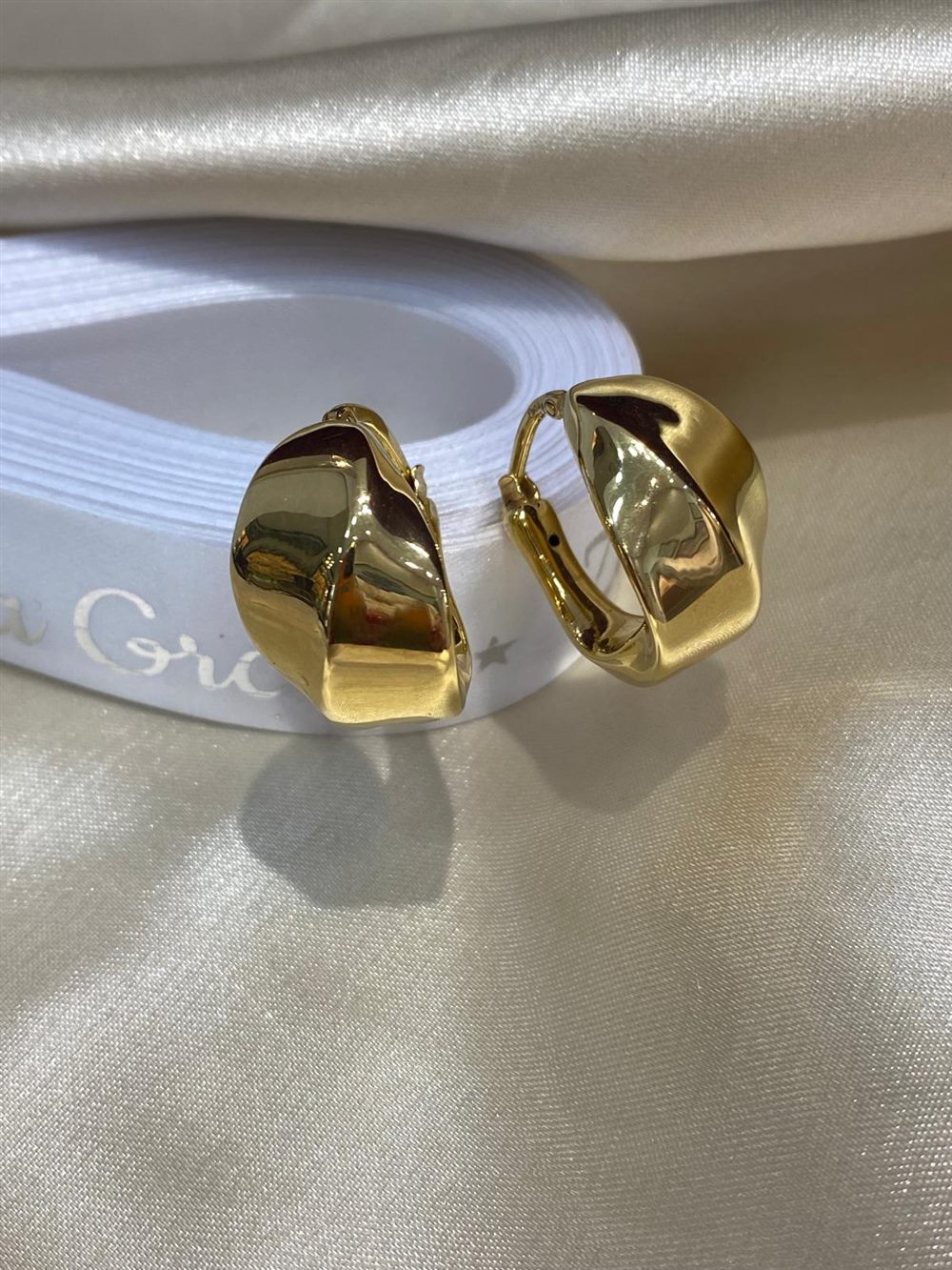 Zlatne masivne čunkaste karike