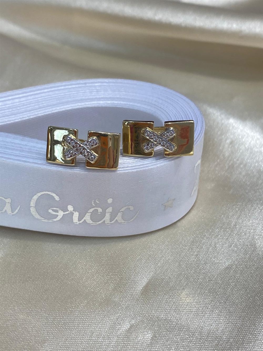 Zlatne minđuše X cirkoni