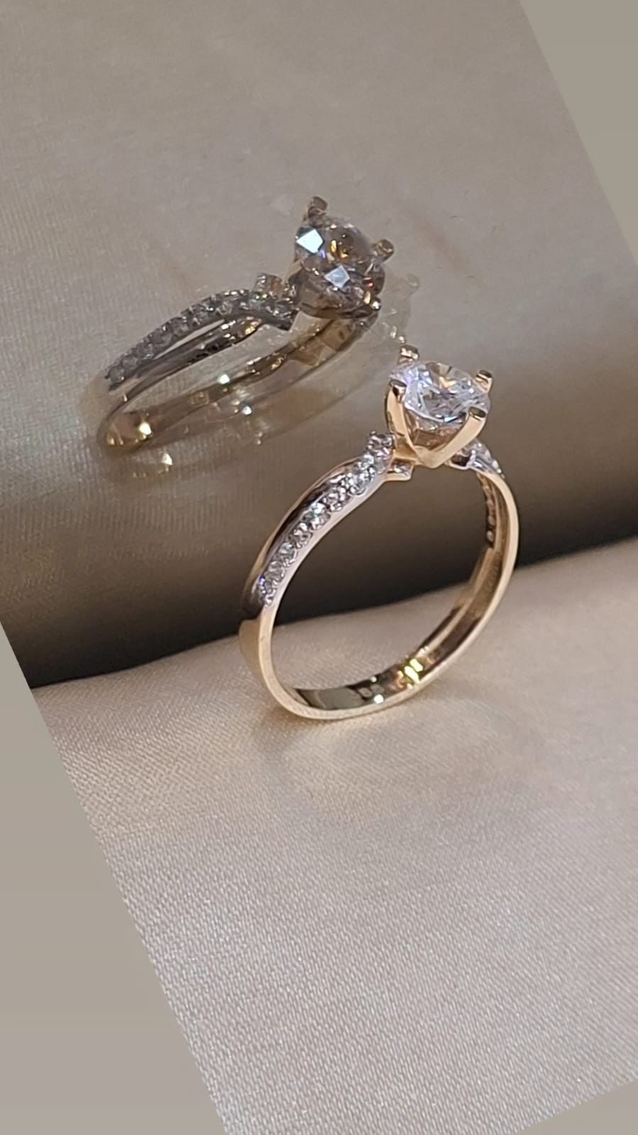 Uvijeni prsten zlatni i srebrni